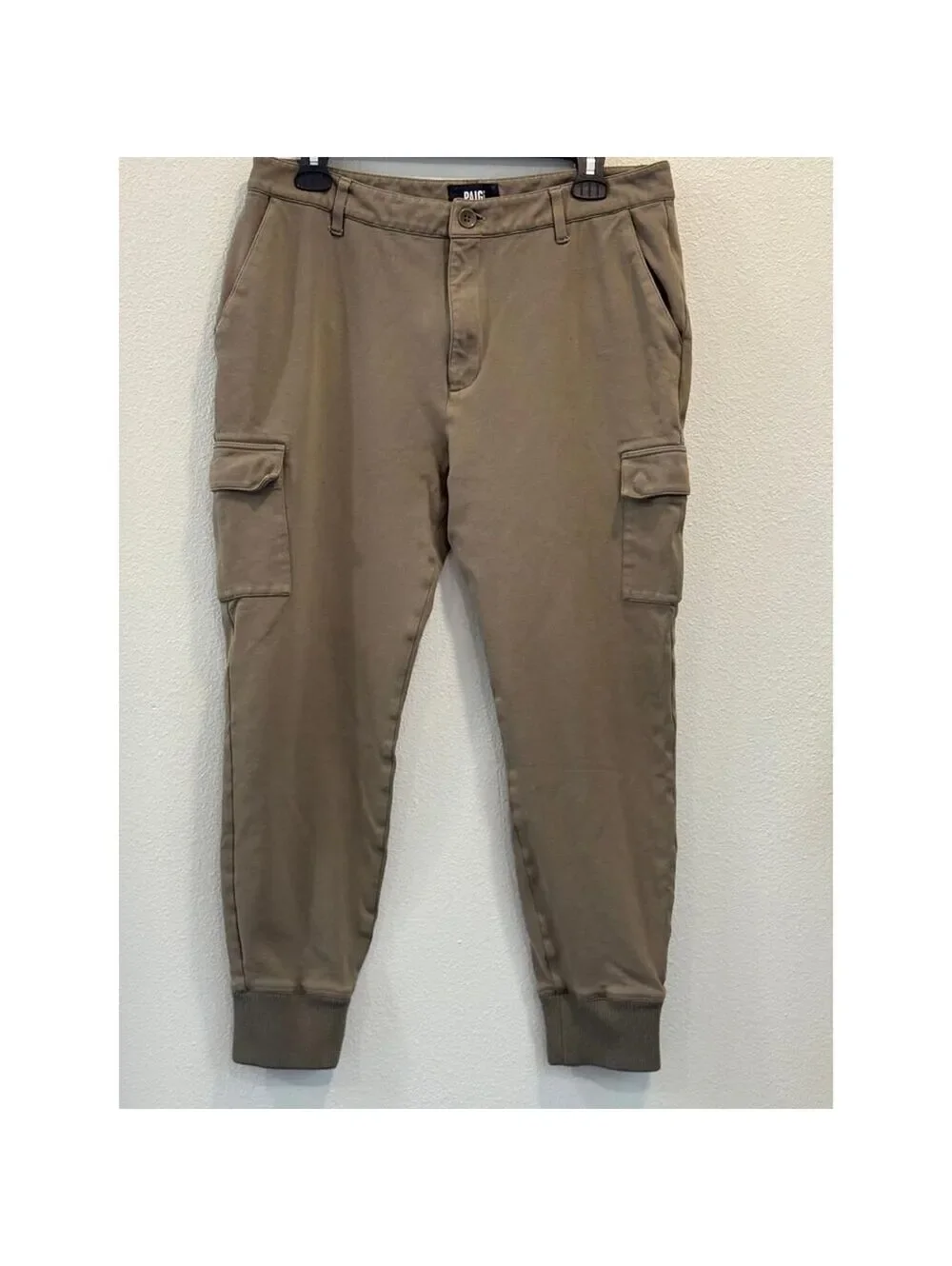 PAIGE Men's cargo jogger pants; Size 32